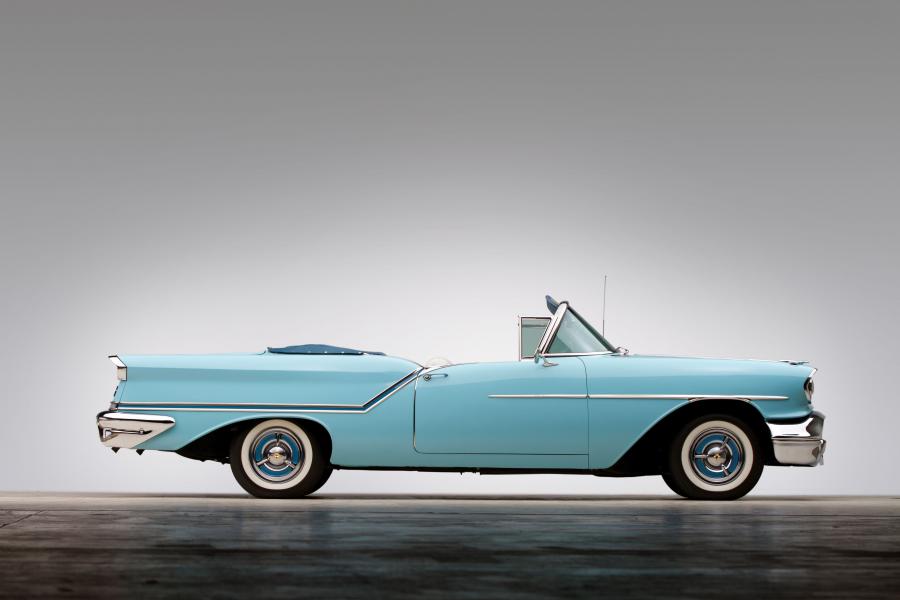  Oldsmobile Golden Rocket 88 J-2 Convertible 1957 года  (фото 17 из 21)